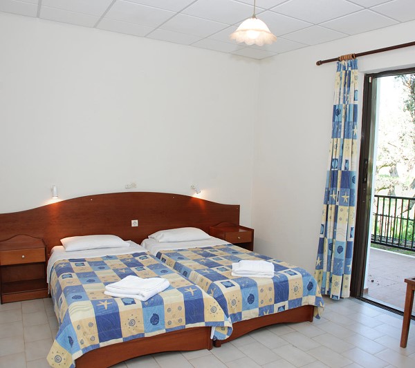 Red Rose Garden - Tsilivi Zakynthos Greece