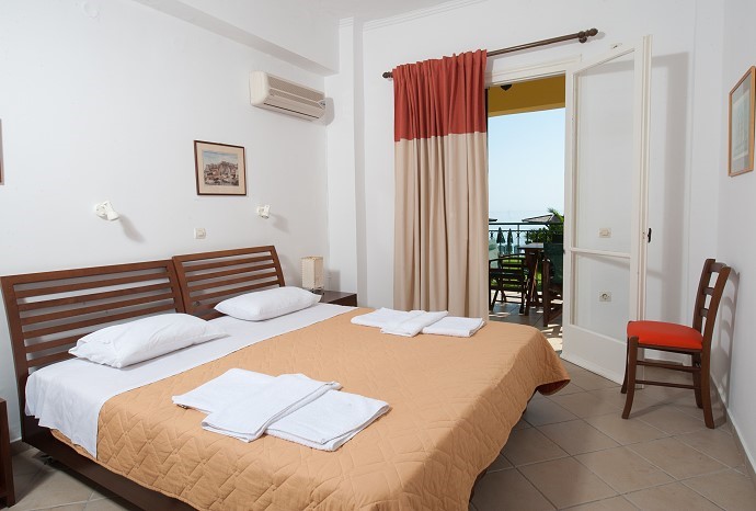 Zarkadis Beach Apartments - Tsilivi Zakynthos Greece