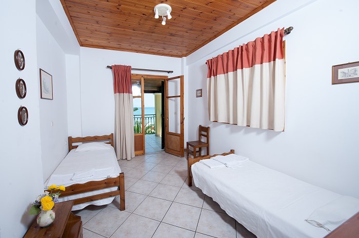 Zarkadis Beach Apartments - Tsilivi Zakynthos Greece